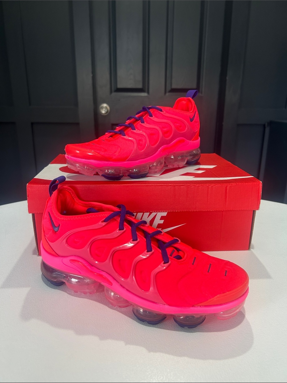 Nike Air VaporMax Plus “Bright Crimson Pink Blast” Women’s Size 8.5